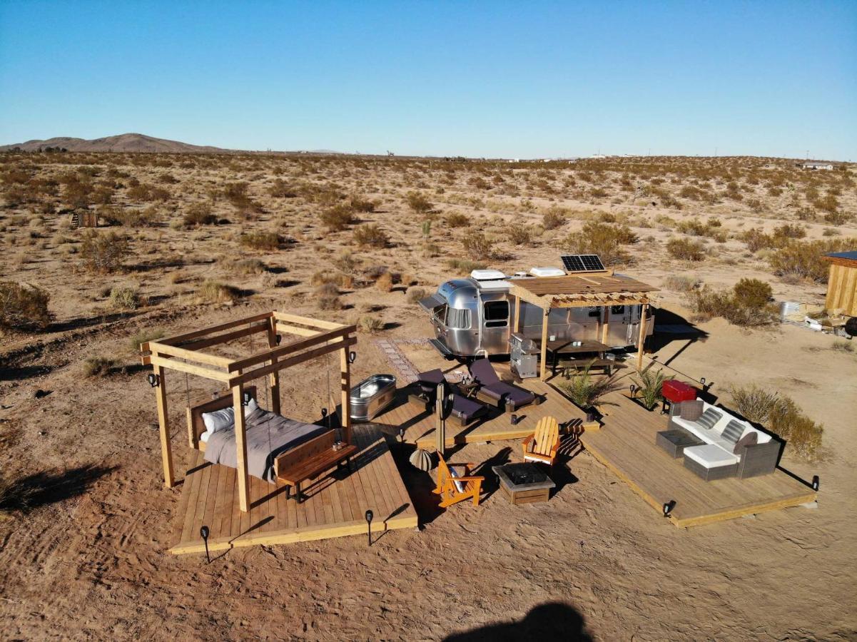 @ Marbella Lane - Joshua Tree Remote Airstream Stargazing Glamping! Hotel Exterior photo