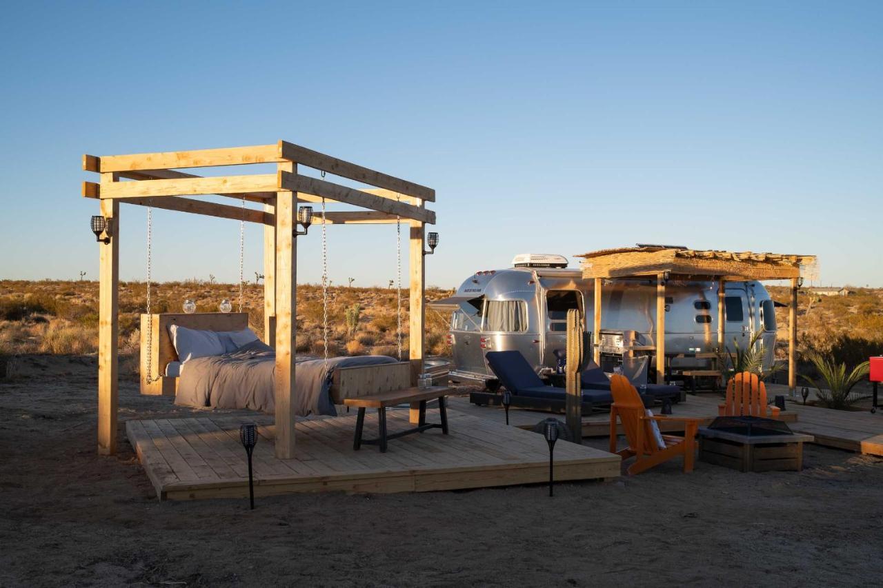 @ Marbella Lane - Joshua Tree Remote Airstream Stargazing Glamping! Hotel Exterior photo