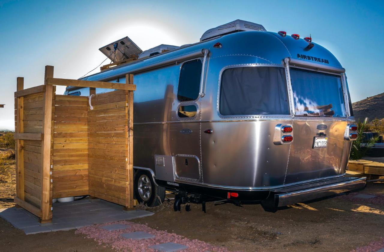 @ Marbella Lane - Joshua Tree Remote Airstream Stargazing Glamping! Hotel Exterior photo