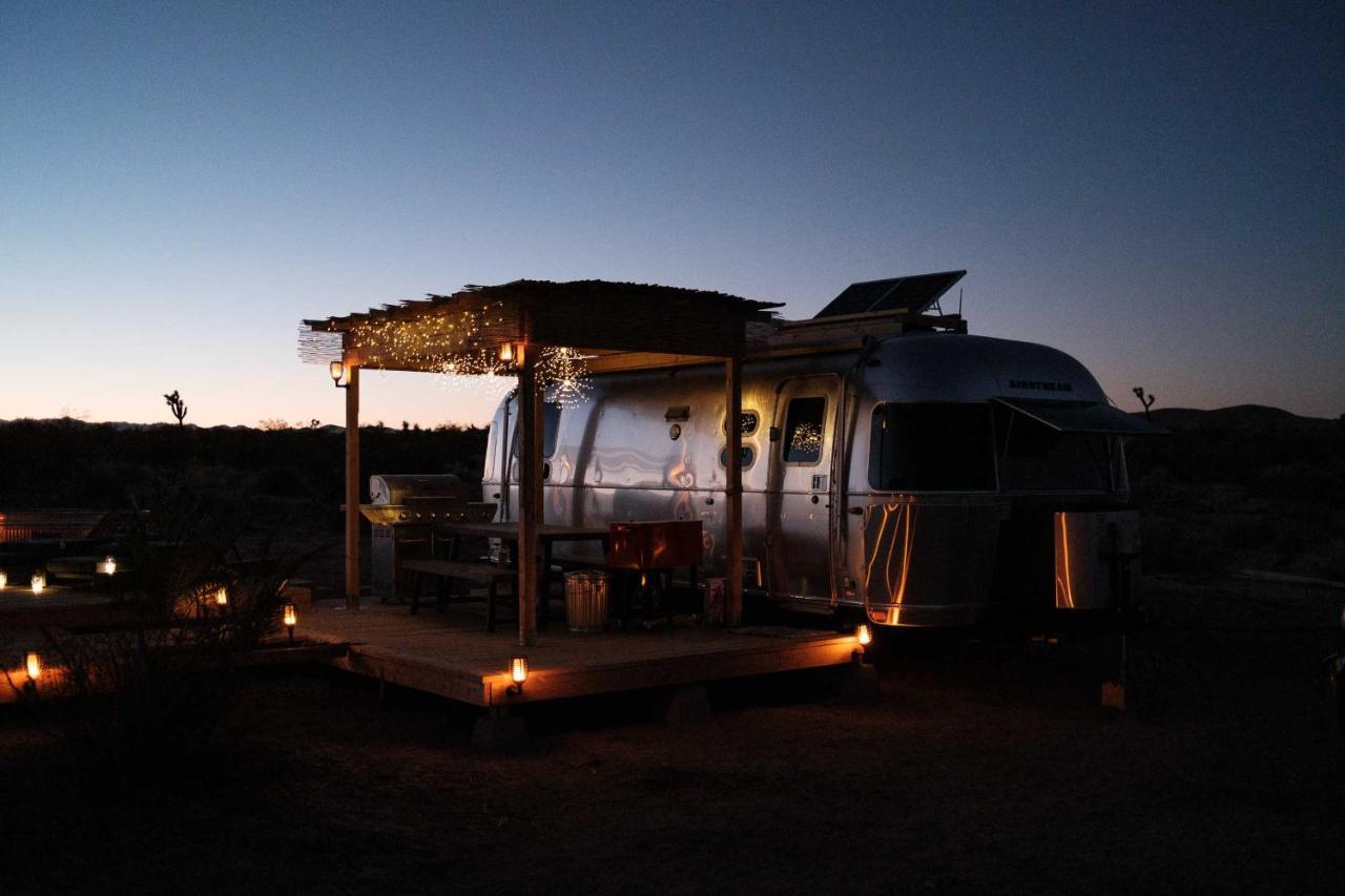 @ Marbella Lane - Joshua Tree Remote Airstream Stargazing Glamping! Hotel Exterior photo